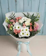 Букет цветов из:  Розы, Лизиантусы и Хризантемы в Пластун