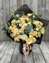 Букет цветов из:  Розы и Лизиантусы в Пластун