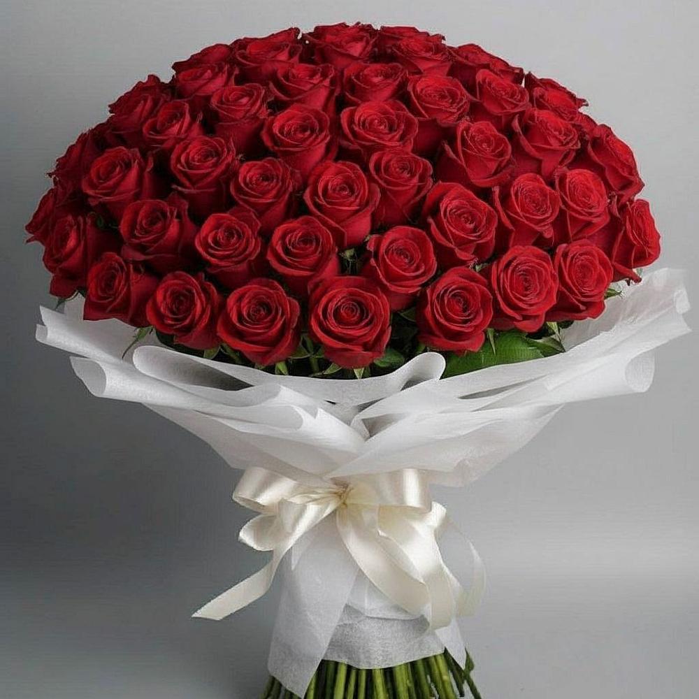 Букет 101 Красная роза Блэк Мэджик в Пластун