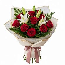 Букет цветов из:  Лилии и Розы #REPLACE_PRED# Пластун