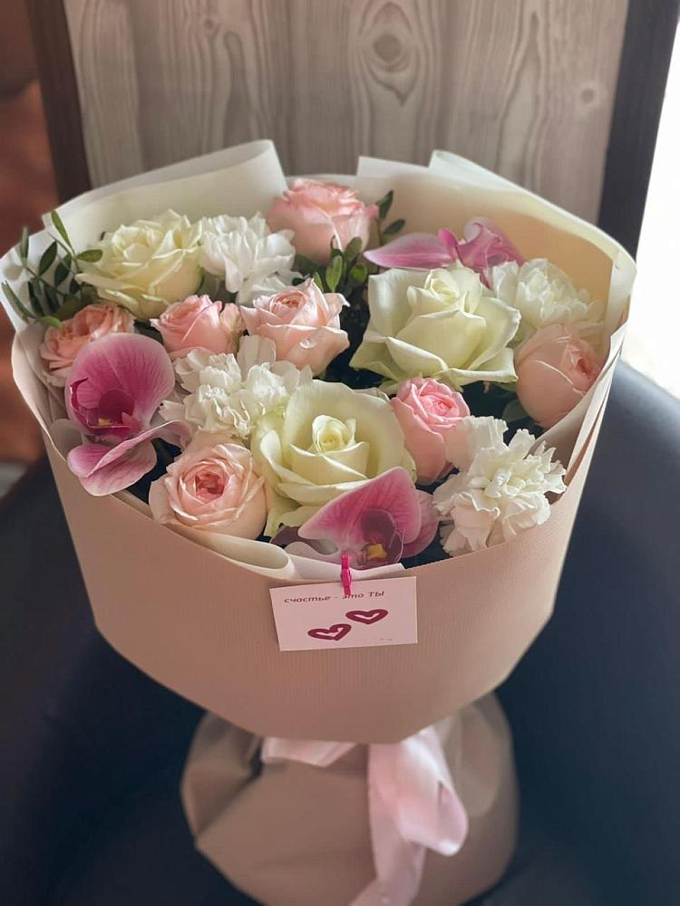 Букет цветов из: Орхидеи, Розы и Гвоздики в Пластун