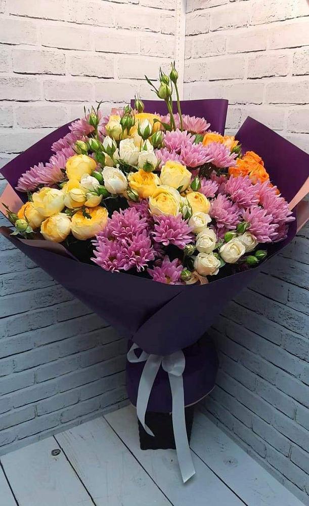 Букет цветов из: Хризантемы и Розы в Пластун