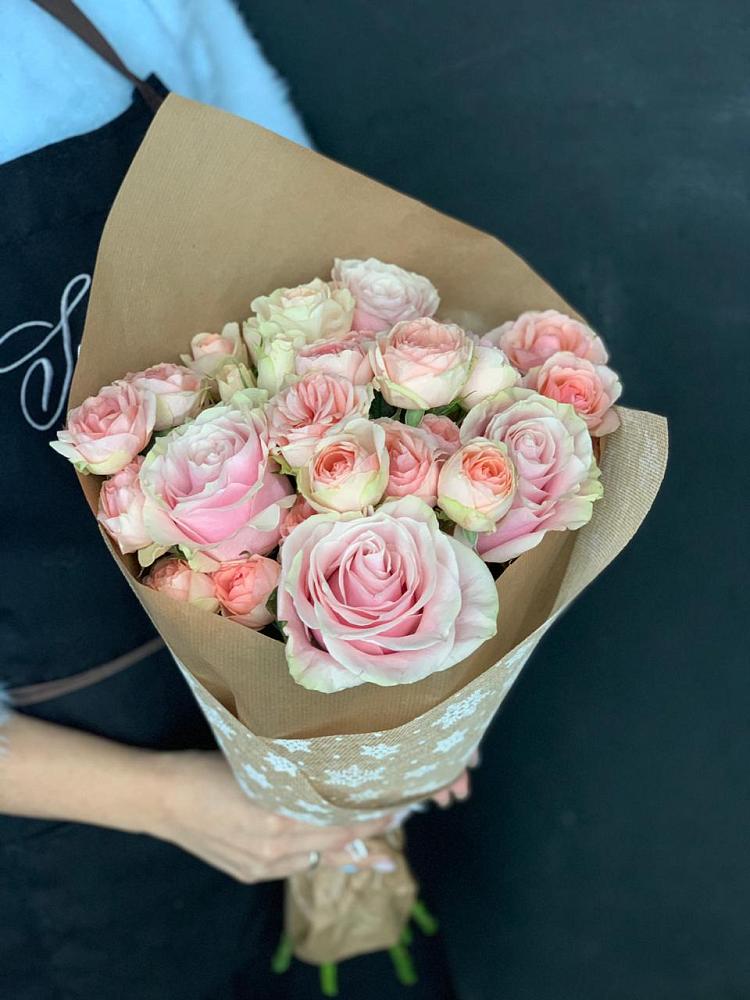 Букет цветов из: Хризантемы и Розы в Пластун