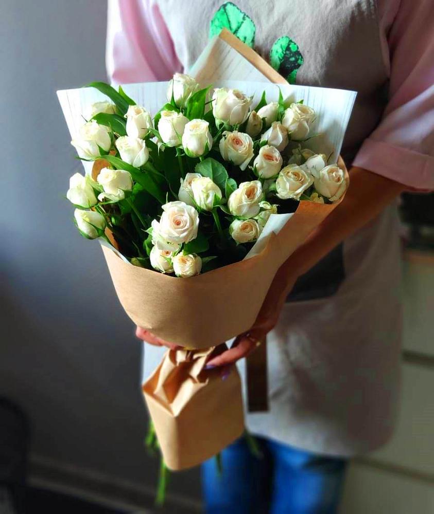Букет цветов из: Розы в Пластун