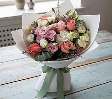 Букет цветов из:  Розы, Лизиантусы и Гвоздики в Пластун