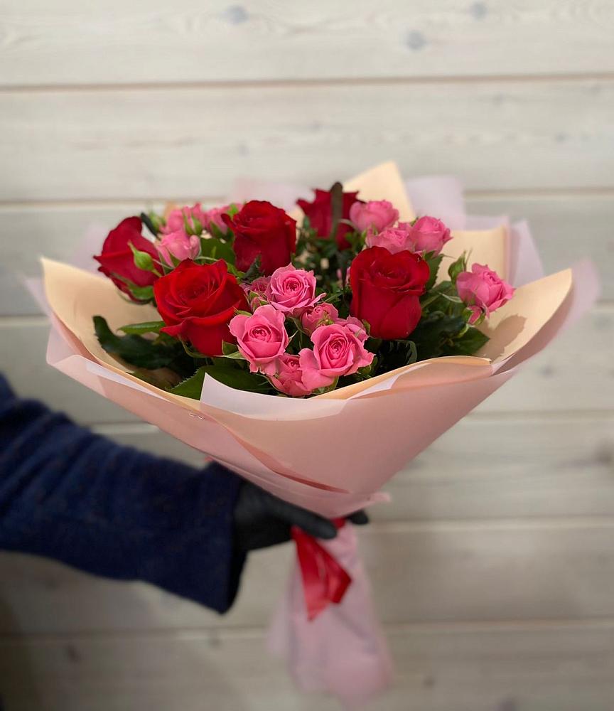 Букет цветов из: Розы в Пластун