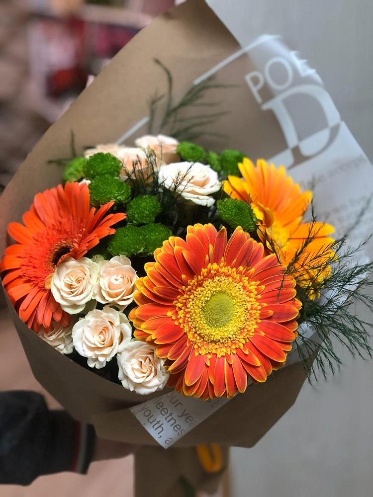 Букет цветов из: Герберы, Хризантемы и Розы в Пластун